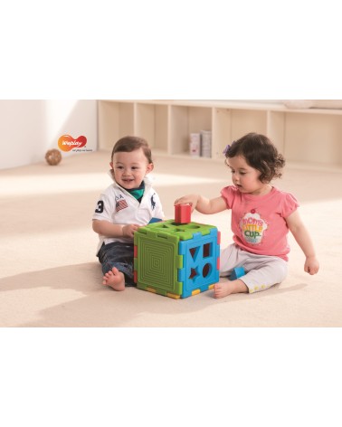 "Learning Cube" - from 10 months - Dimensions: Dice element 21 cm x 21 cm, height of shapes 2, 4 and 6 cm