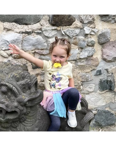 Chewable shell necklace from Ark-Therapeutic – discreet help for calming and concentration