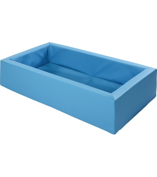 Schuimbedden met synthetische leren dekmantel, approx: 126x 70 cm met geïntegreerde schuimvloer, zonder matras